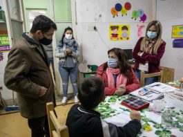 Yedlin y Casas recorrieron la Casa Cuna