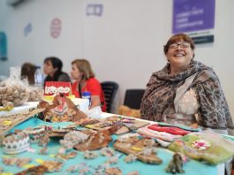 Emprendedores sociales ofrecieron sus productos en un Mercado Navideño