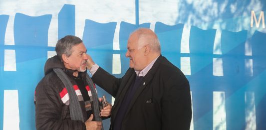 Masso supervisó la entrega de tarjetas alimentarias en el ex Predio Ferial Norte