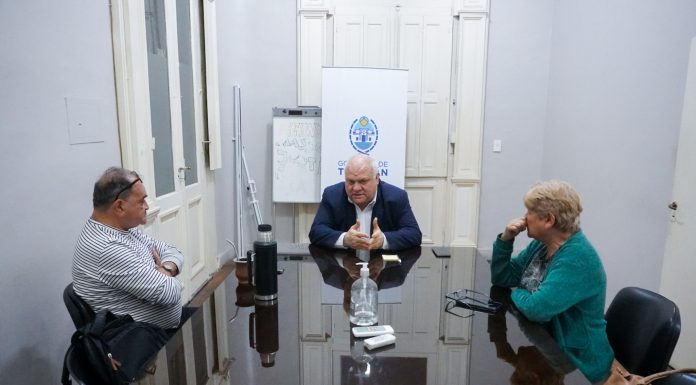 El ministro Masso recibió a referentes del centro comunitario Mate Cocido