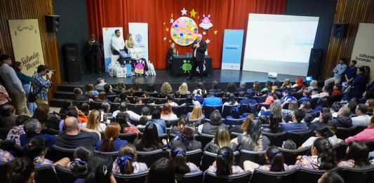 Cierre de ciclo y entrega de distinciones del concurso sobre los Comedores Escolares