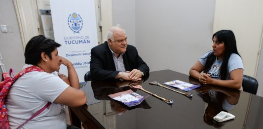 Deportista premiada visitó al Ministro Federico Masso