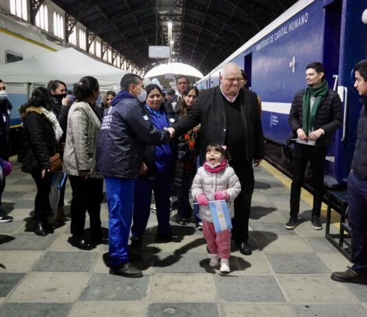 El tren socio sanitario 9 de Julio continúa prestando servicios en San Miguel de Tucumán