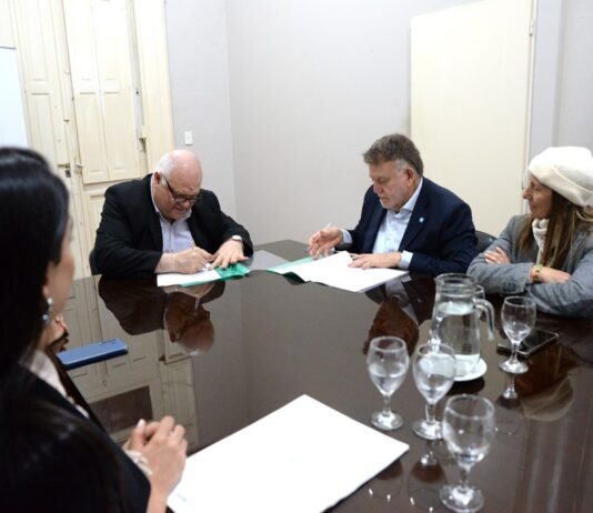 Masso firmó un convenio con el Ente Tucumán Turismo que favorecerá la inclusión y la economía social