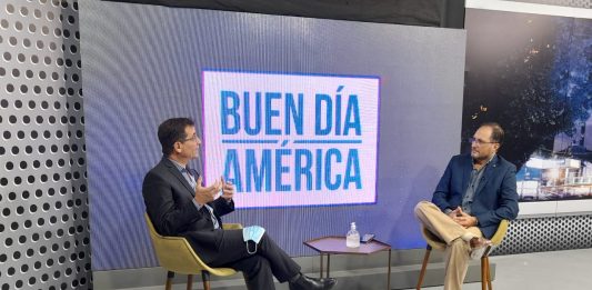 La obra pública y el control de los precios de los alimentos marcan el camino para bajar la pobreza