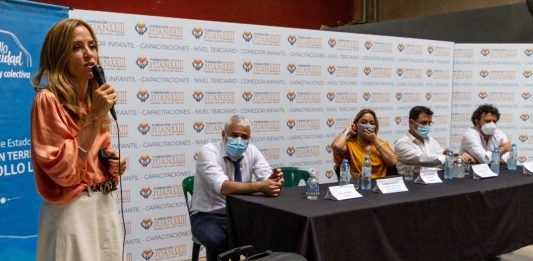 Organizaciones sociales compartieron sus experiencias con Tolosa Paz