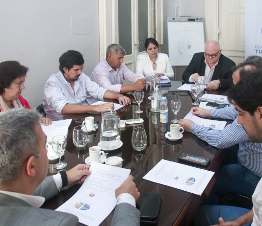 Balance junto a referentes del consorcio de microcréditos