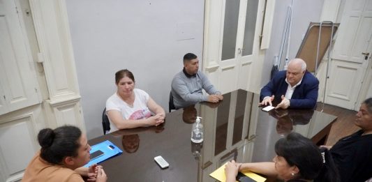 El ministro Masso recibió a representantes de la asociación Madres del Dolor