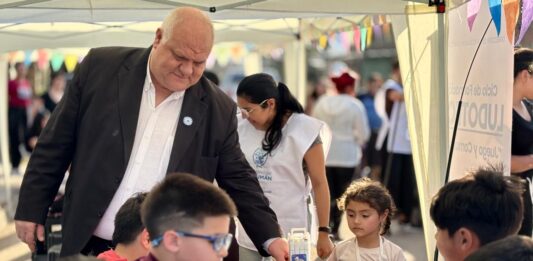 El Ministro Masso visitó un merendero en el barrio Elena White