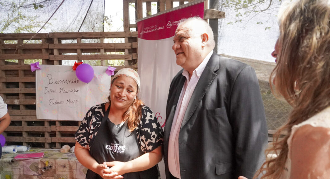 Masso visitó la cocina comunitaria Amor y Vida en el barrio San Miguel