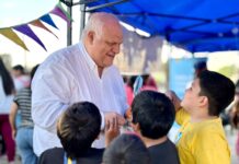 El Ministro junto a la Ludoteca Itinerante visitó el Centro Comunitario del barrio Norgas
